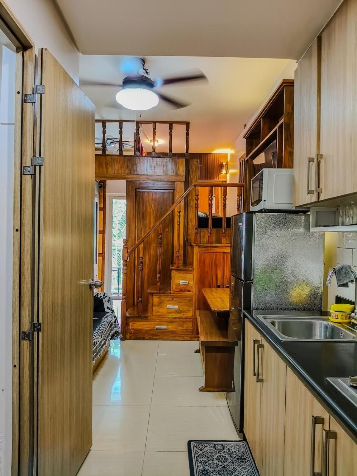 Shore Tower 1 D2 Apartment *